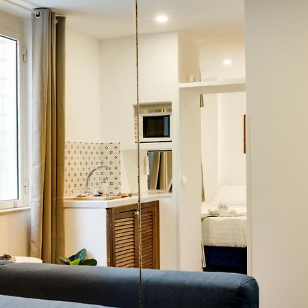 Отель Clavdia Mini Flat Рим Экстерьер фото